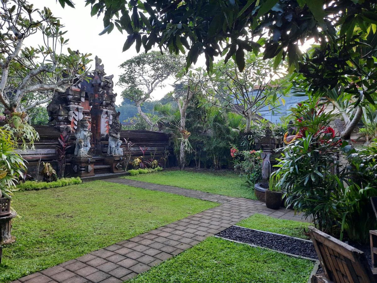 Hotel Sahadewa House Ubud Exterior foto