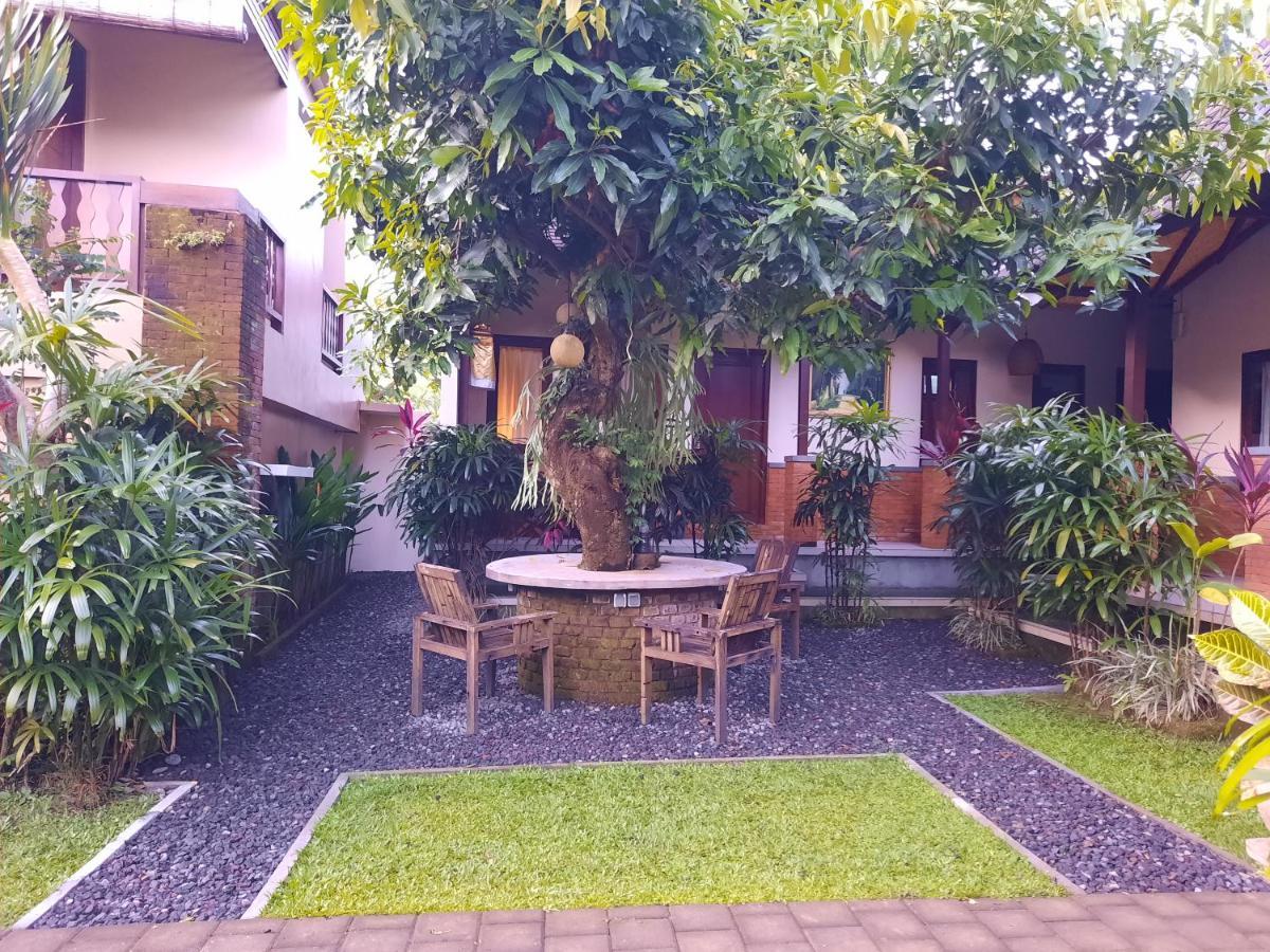 Hotel Sahadewa House Ubud Exterior foto