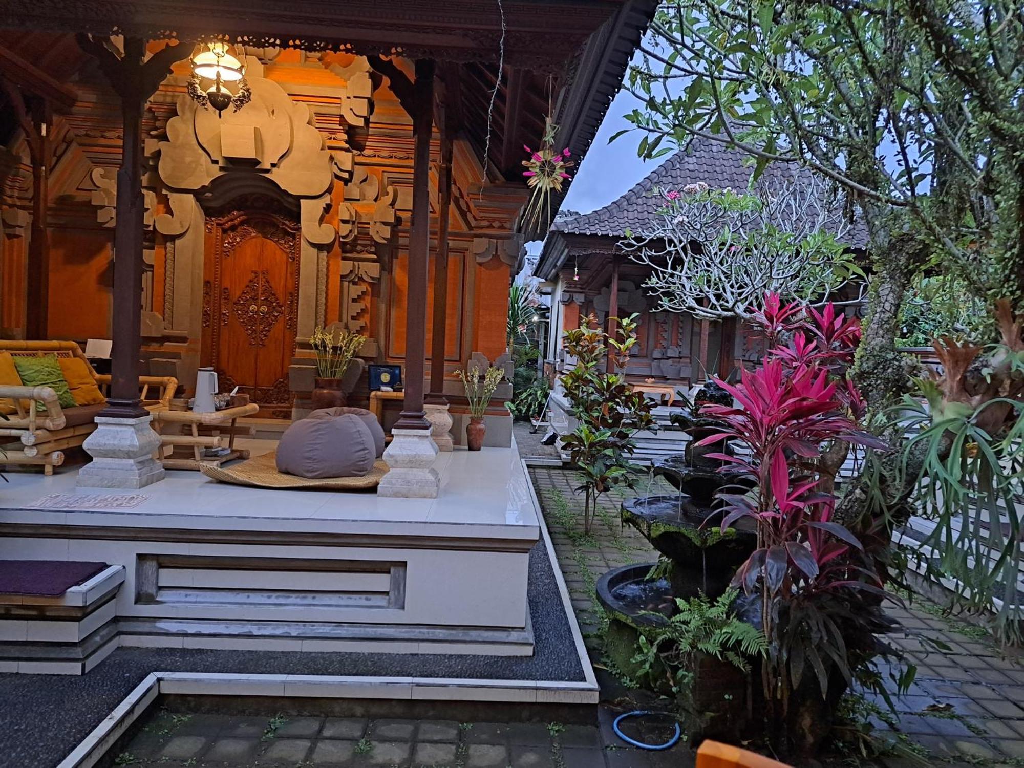 Hotel Sahadewa House Ubud Exterior foto