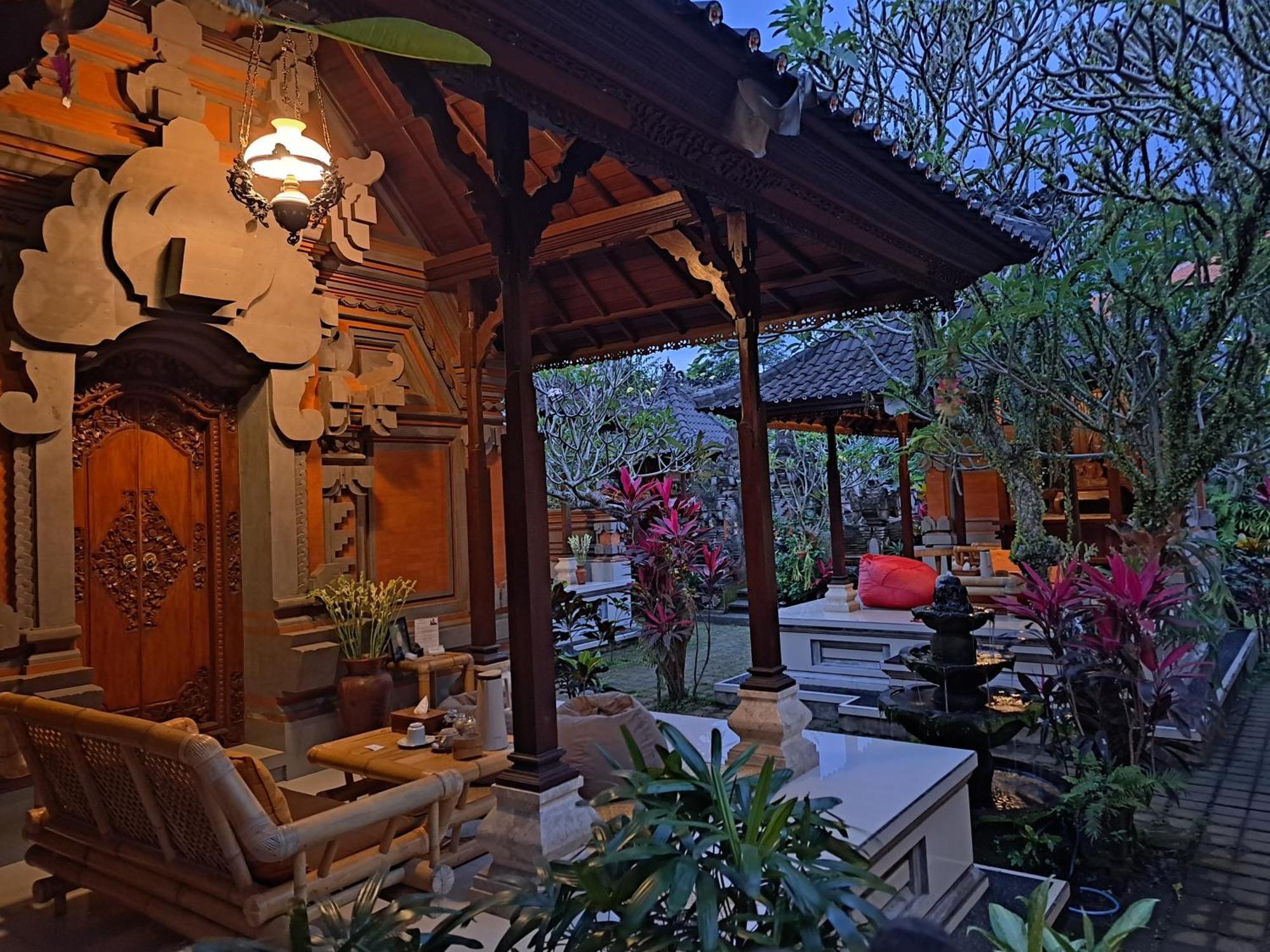 Hotel Sahadewa House Ubud Exterior foto