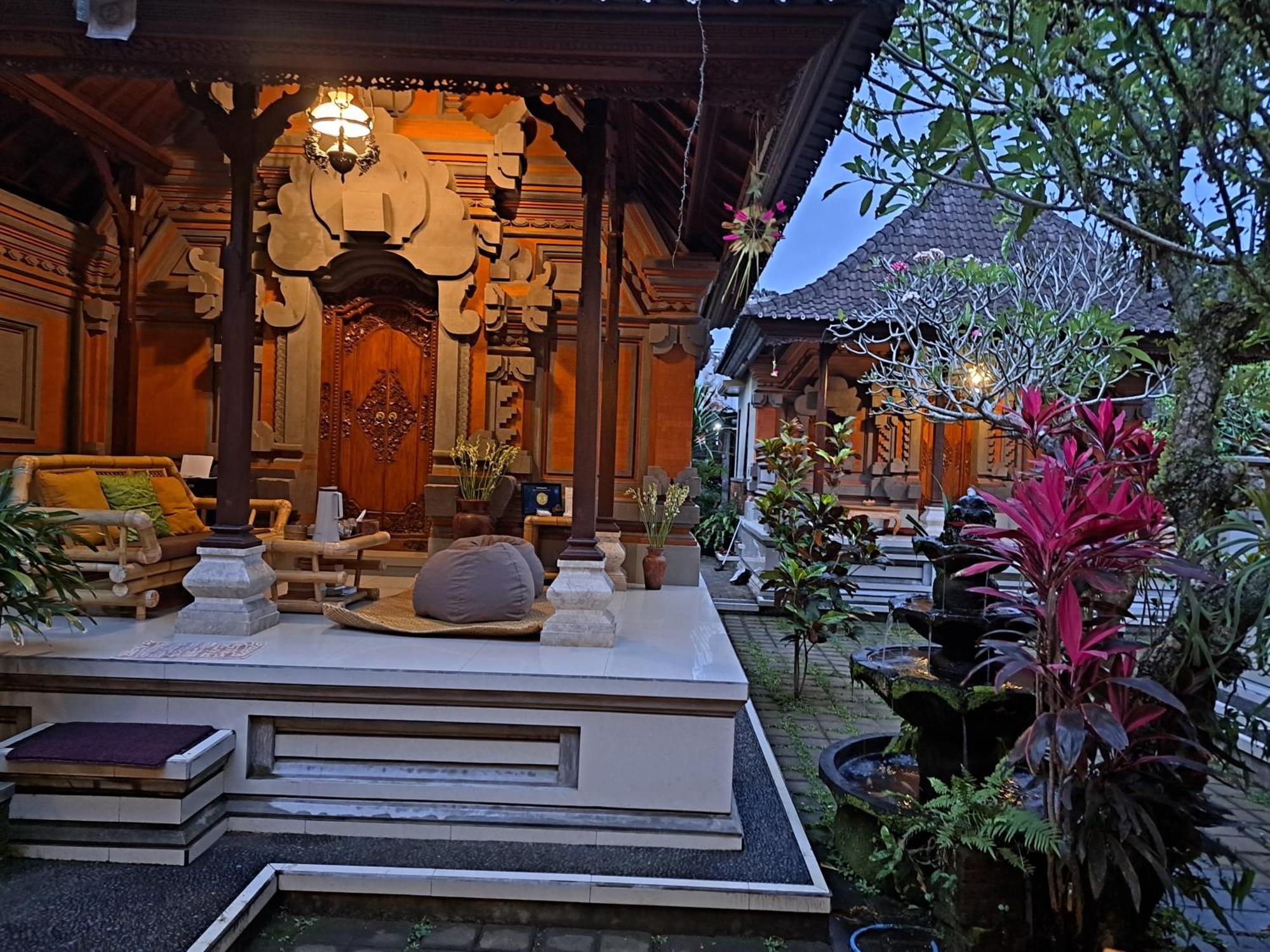 Hotel Sahadewa House Ubud Exterior foto