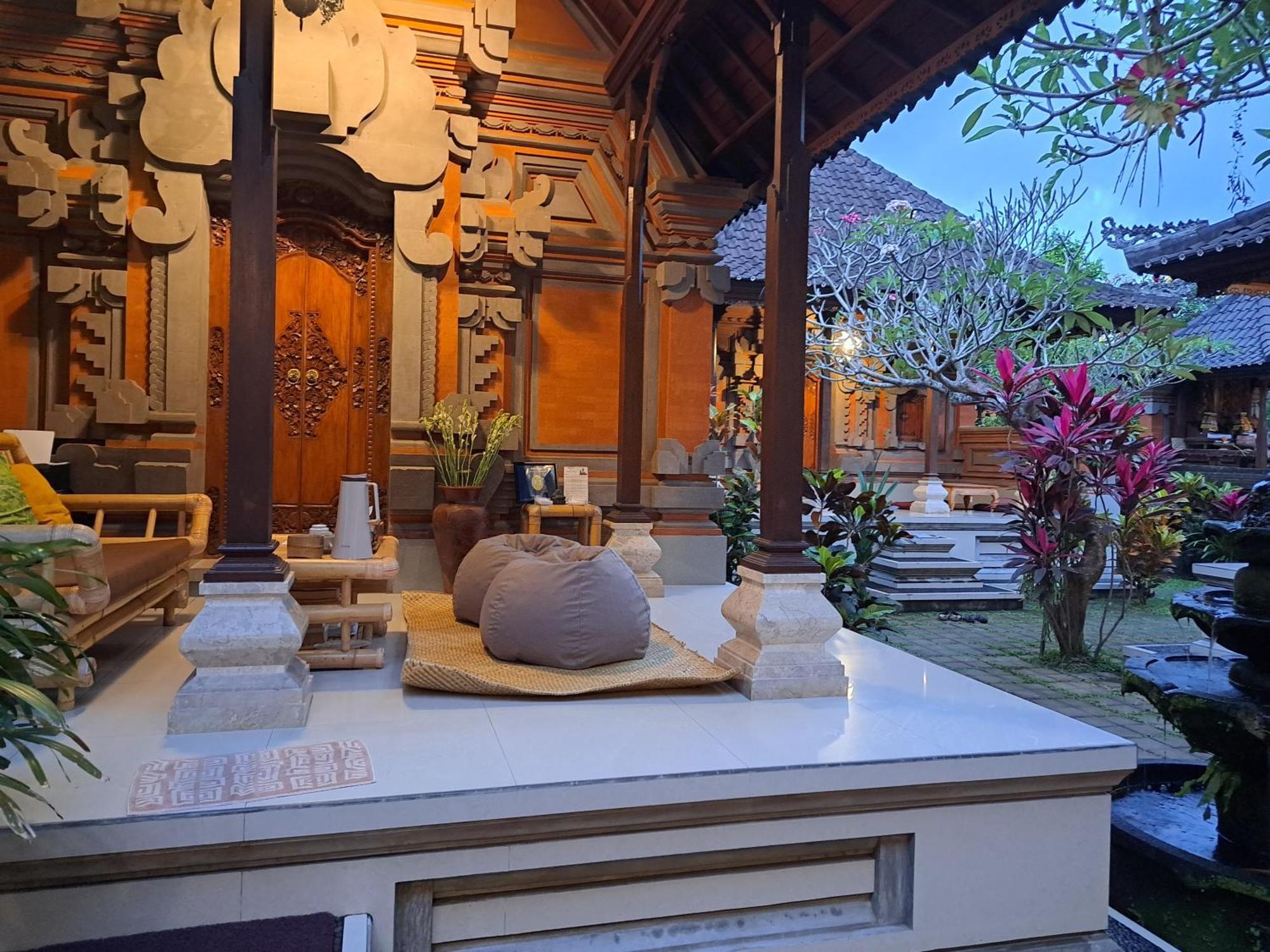 Hotel Sahadewa House Ubud Exterior foto